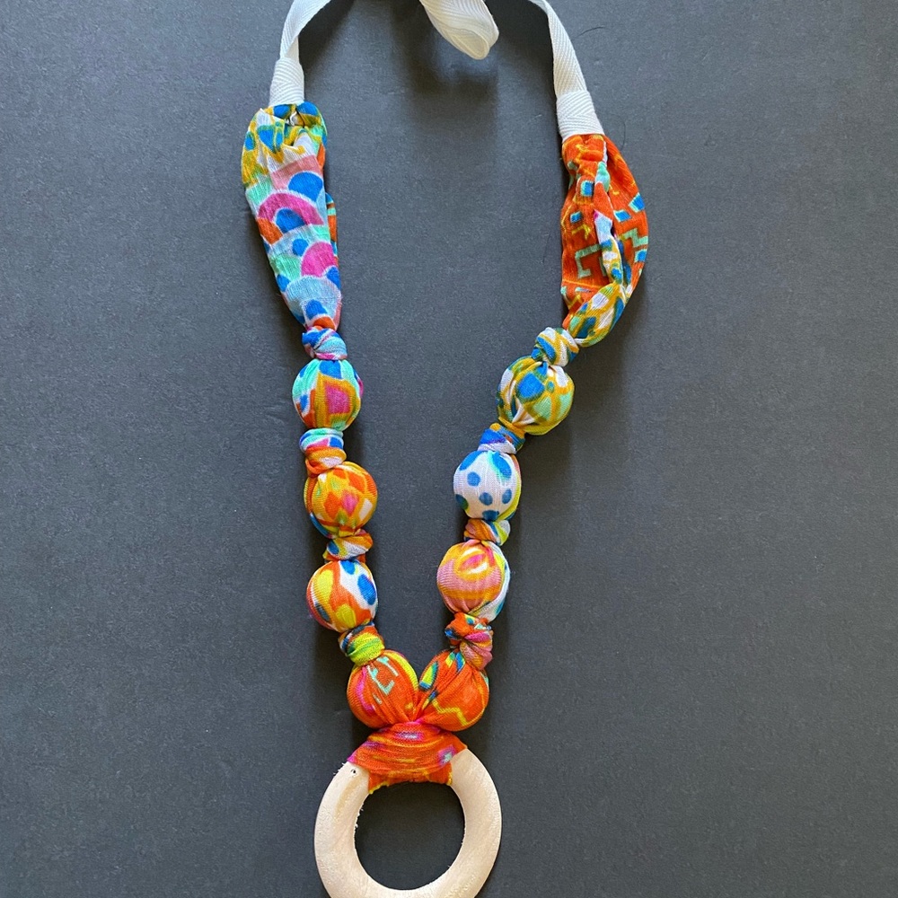 Fashionable necklaces